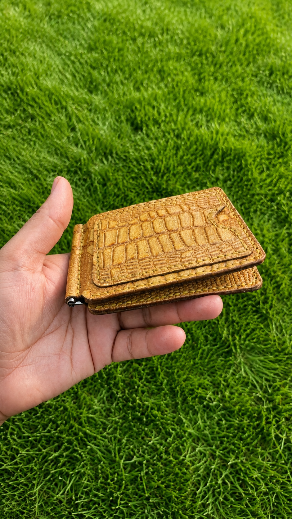 ChatGPT Image Jul 16, 2026, 08_47_17 PM 7 Amazing Reasons to Choose a Genuine Crocodile Money Clip Wallet - Image 1